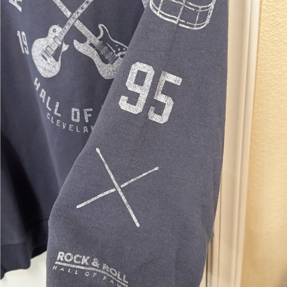High End Rock & Roll Hall of Fame Crew Sweatshirt Men’s L MINTY - Picture 5 of 5